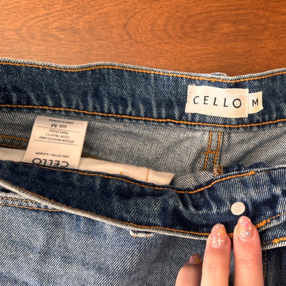 ☀️NWOT☀️ Cello brand shorts from buckle, size Medium!!☺️✨ - Picture 3 of 5